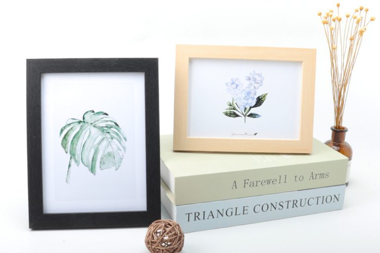 Different sizes wooden picture frame (3)