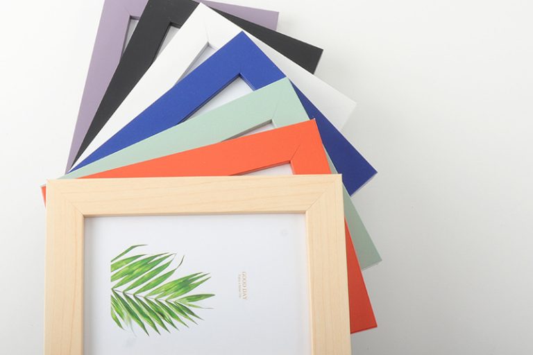 Different sizes wooden picture frame (5)