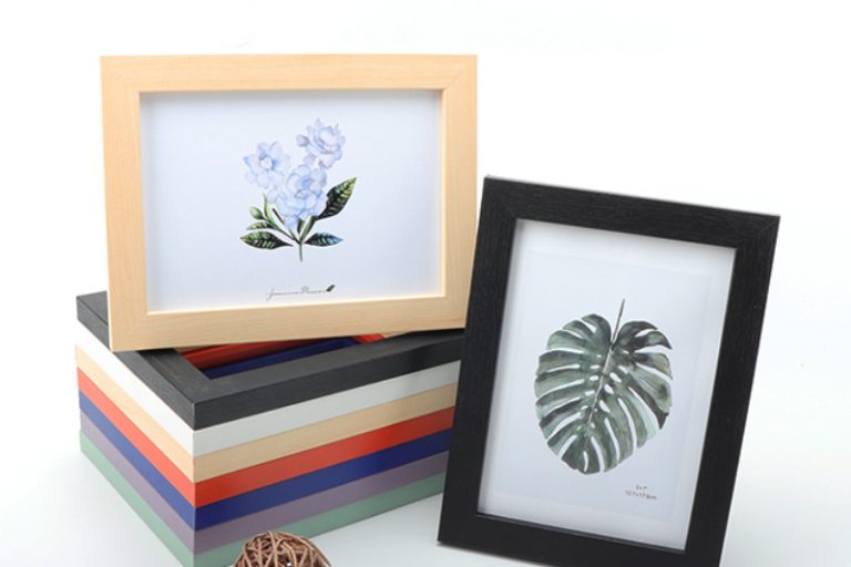 Different sizes wooden picture frame (6)